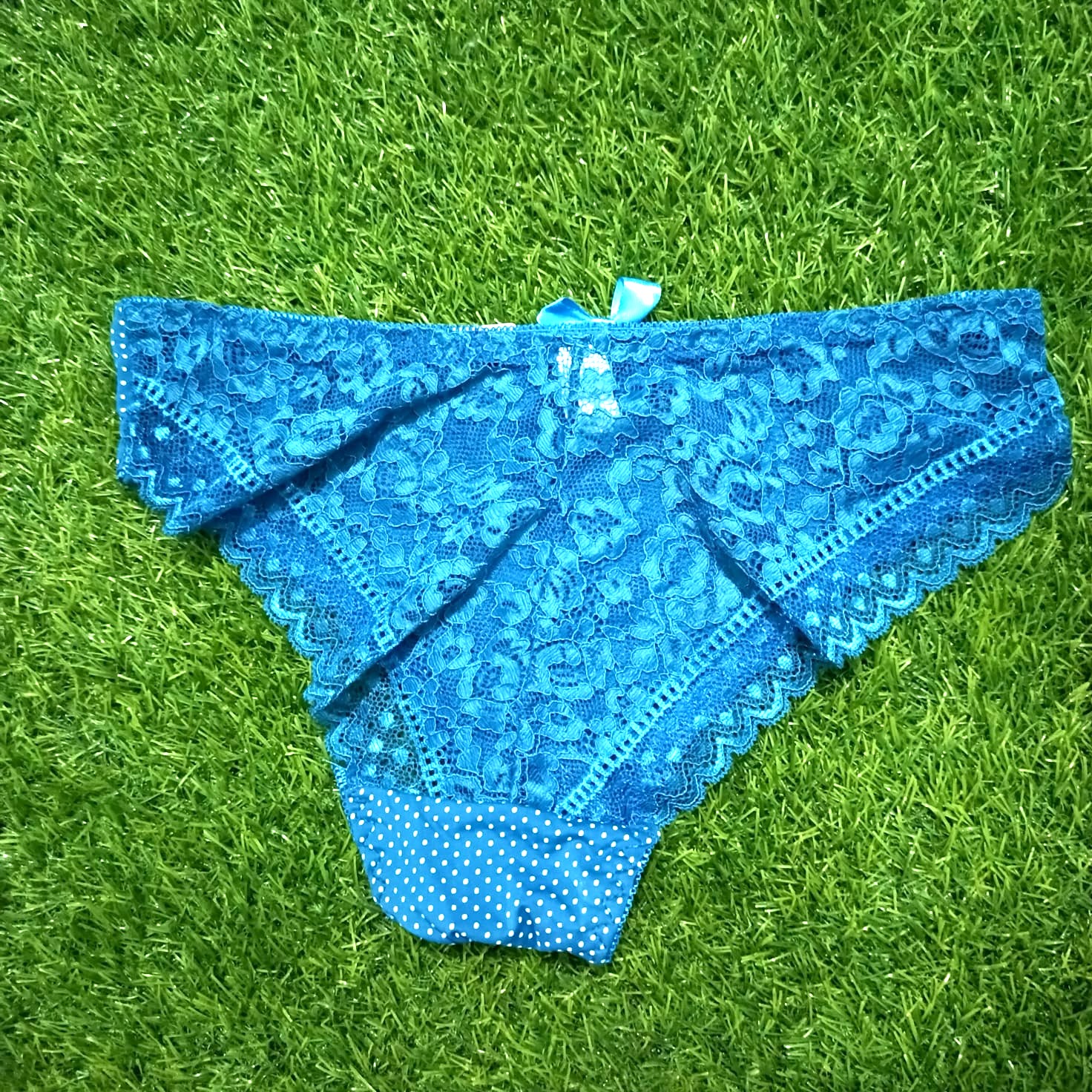 Chain Strips Dotted Printed Bra Panty Set